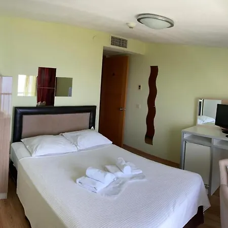 Prenses Koyu אדאלר